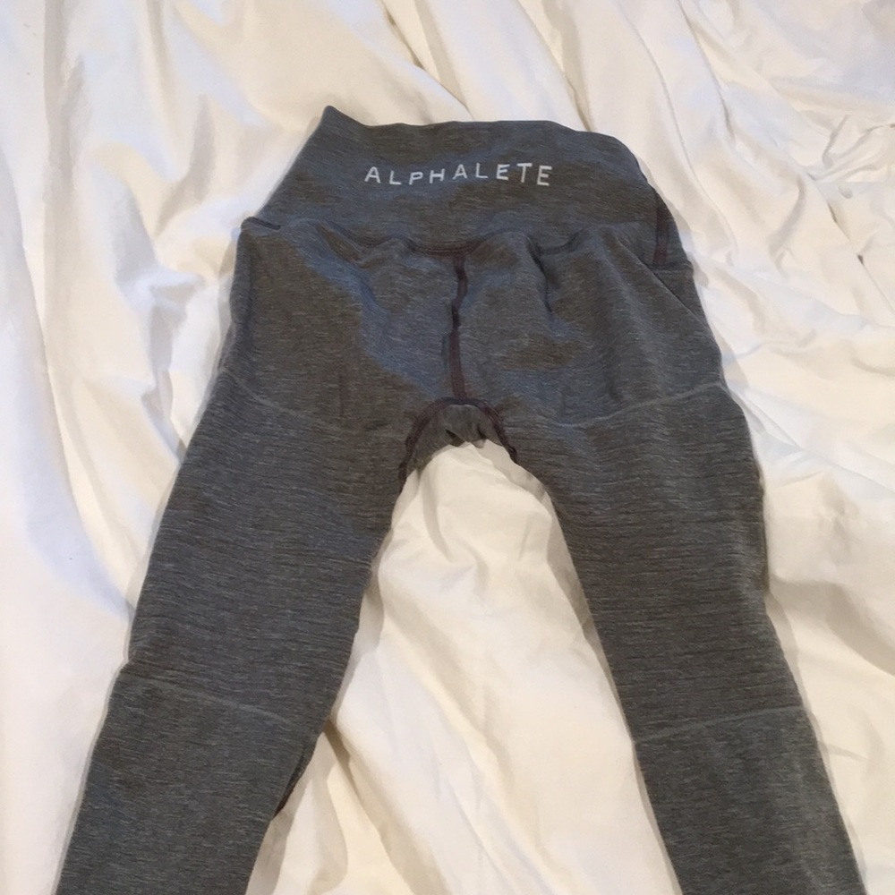 Alphalete leggings size S